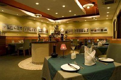 фото отеля Protea Hotel Oysterbay Dar es Salaam