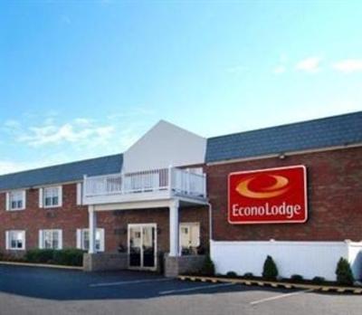 фото отеля Econo Lodge Inn & Suites Airport Windsor Locks