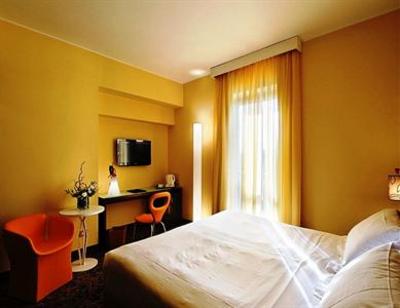 фото отеля UNA Hotel Mediterraneo