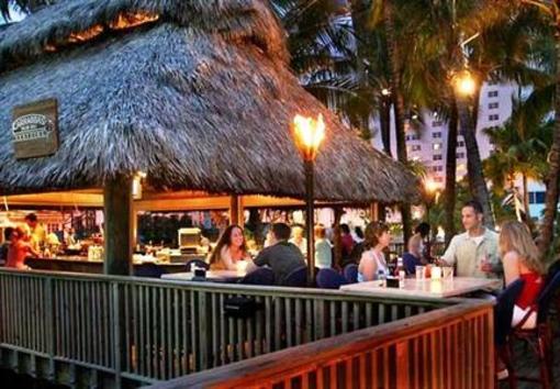 фото отеля Courtyard Miami Beach Oceanfront