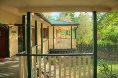 фото отеля Rosevale House