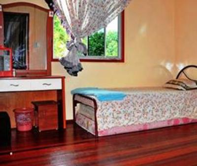 фото отеля Koposizon Homestay Papar