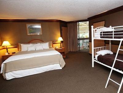 фото отеля Pzazz Resort Catfish Bend Inn and Spa Burlington (Iowa)