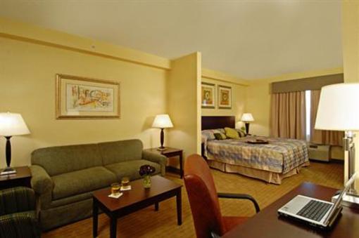 фото отеля BEST WESTERN Monroe Inn & Suites