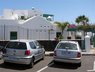 фото отеля Apartamentos Las Palmeras Lanzarote