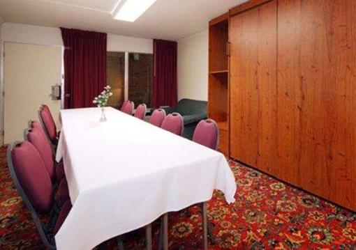 фото отеля Econo Lodge Martinsville (Virginia)