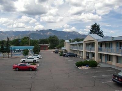 фото отеля Travelodge Hotel South Colorado Springs