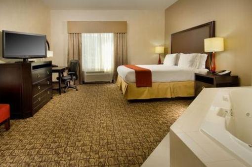 фото отеля Holiday Inn Express & Suites Alexandria-Fort Belvoir