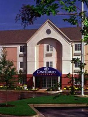 фото отеля Candlewood Suites Cleveland North Olmstead