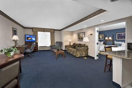 фото отеля Hampton Inn & Suites Raleigh/Cary RBC Center