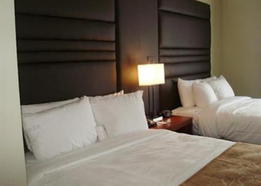 фото отеля Comfort Suites Gonzales