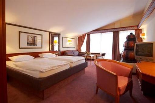 фото отеля Hotel-Traditionsgasthaus Lowen