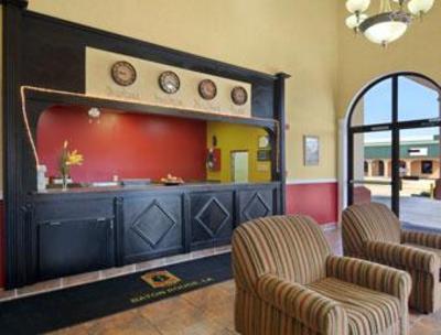 фото отеля Super 8 Motel Baton Rouge