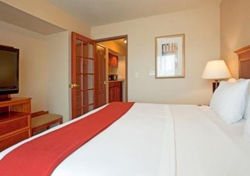фото отеля Holiday Inn Express Hotel & Suites Wausau