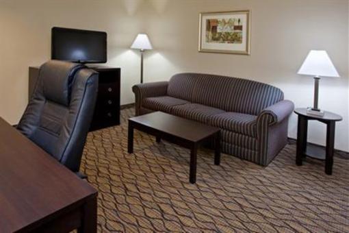 фото отеля Holiday Inn Express & Suites Columbus East