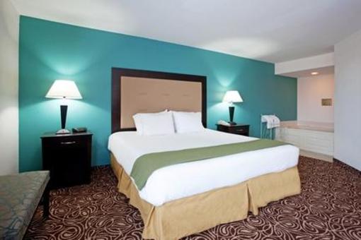 фото отеля Holiday Inn Express Murrells Inlet