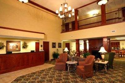фото отеля BEST WESTERN Strawberry Inn & Suites