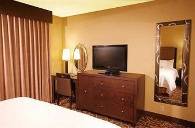 фото отеля Embassy Suites Hotel Pittsburgh - International Airport