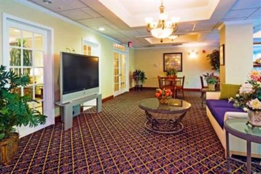 фото отеля Holiday Inn Express Hotel & Suites Emporia (Virginia)