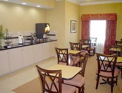 фото отеля La Quinta Inn & Suites Slidell