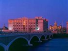 фото отеля Embassy Suites Hotel Des Moines-On The River