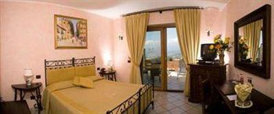 фото отеля Hotel Villa Angela Taormina