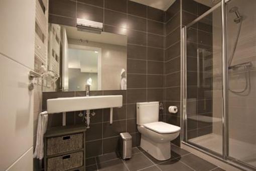 фото отеля Irenaz Vitoria Apartments
