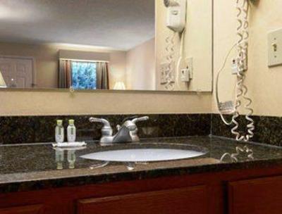 фото отеля Baymont Inn & Suites Albany