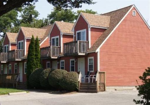 фото отеля Blue Spruce Motel and Townhouses Plymouth (Massachusetts)