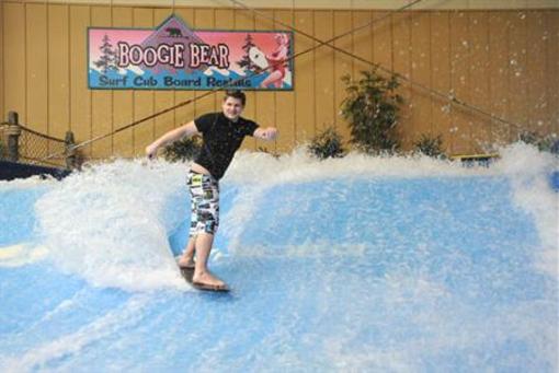 фото отеля Six Flags Great Escape Lodge & Indoor Waterpark