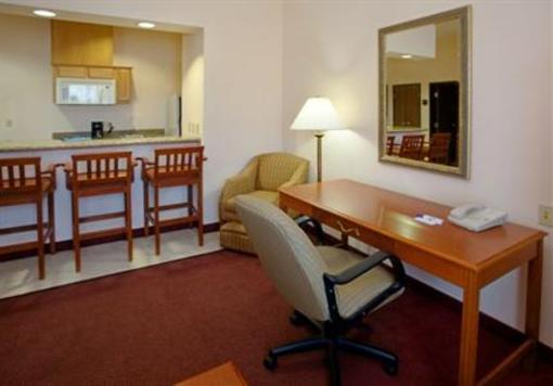 фото отеля Holiday Inn Express Hotel and Suites Brenham