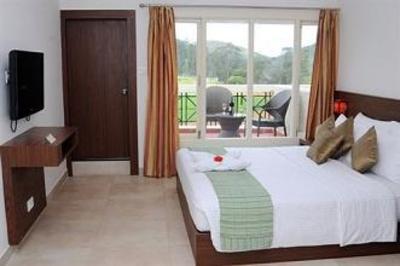 фото отеля Days Inn Sterling Resorts Fernhill Ooty