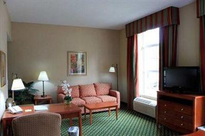 фото отеля Hampton Inn & Suites Williamsburg-Central