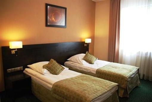 фото отеля Hotel Topaz Poznan