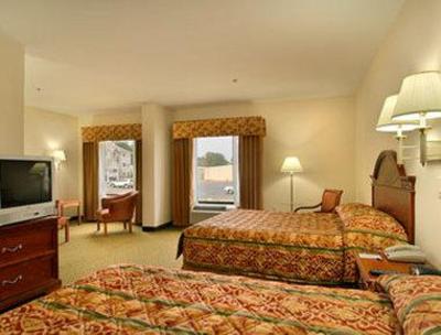 фото отеля Baymont Inn & Suites Augusta Riverwatch