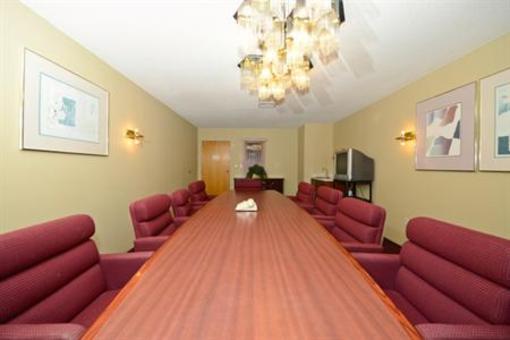 фото отеля Americas Best Value Inn & Suites Kalamazoo