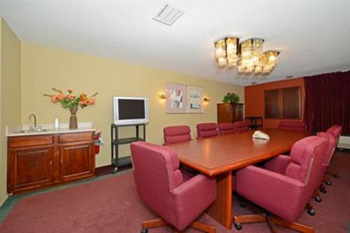 фото отеля Americas Best Value Inn & Suites Kalamazoo