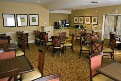 фото отеля Country Inn & Suites Atlanta-Airport North