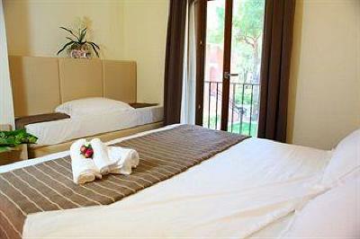фото отеля Hotel Corte Rosada