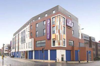 фото отеля Premier Inn Camberley