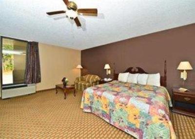 фото отеля Quality Inn Atmore