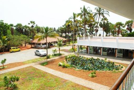 фото отеля Nalla Eco Beach Resort