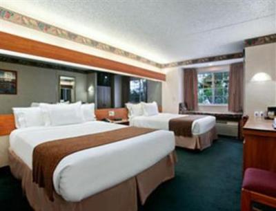 фото отеля Microtel Inn & Suites Colorado Springs