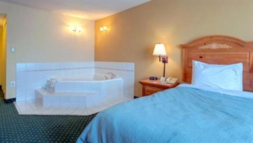 фото отеля Country Inn By Carlson Stafford