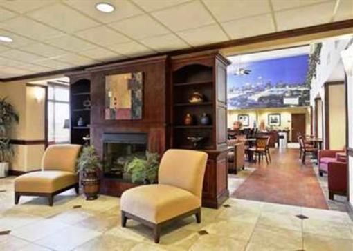 фото отеля Hampton Inn & Suites Muncie