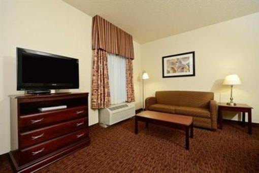 фото отеля Hampton Inn & Suites Muncie