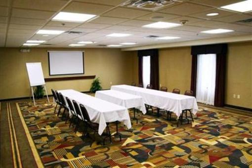 фото отеля Hampton Inn & Suites Muncie