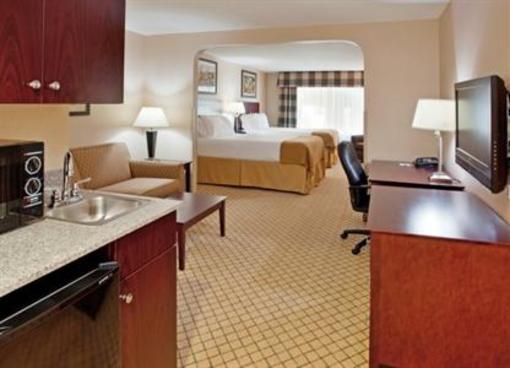 фото отеля Holiday Inn Express & Suites Wichita Airport