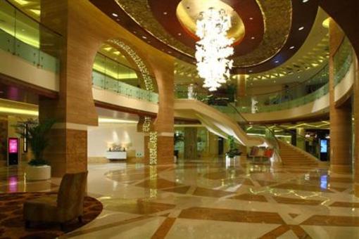 фото отеля Huaqiao New Century Grand Hotel