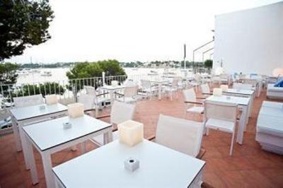 фото отеля Hostal Porto Colom Felanitx